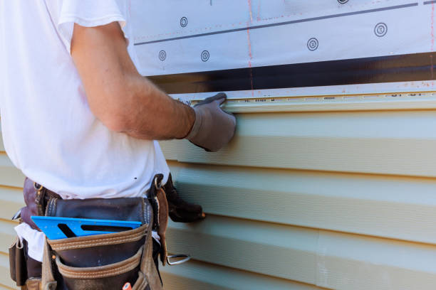Trusted Emergency Siding Repair service in Marengo, IL - Creative Siding